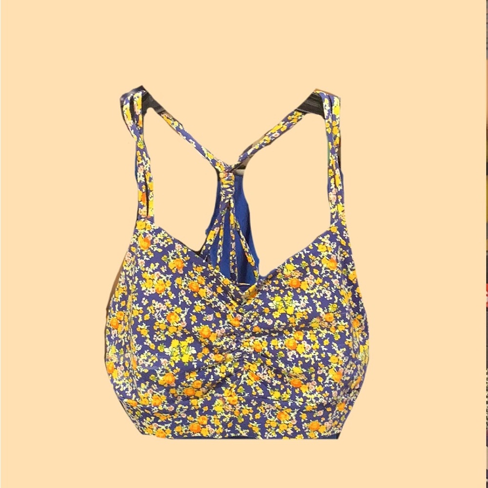 Forever 21 Floral crop top